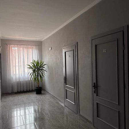 Maestro Otel Ostroh Dış mekan fotoğraf