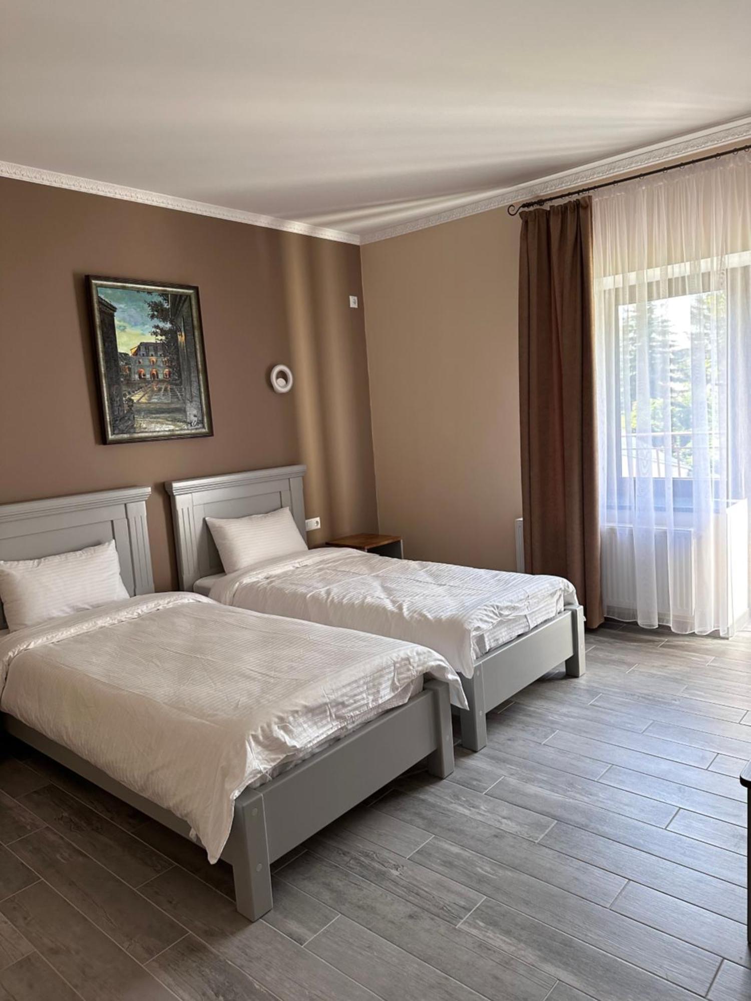 Maestro Otel Ostroh Dış mekan fotoğraf