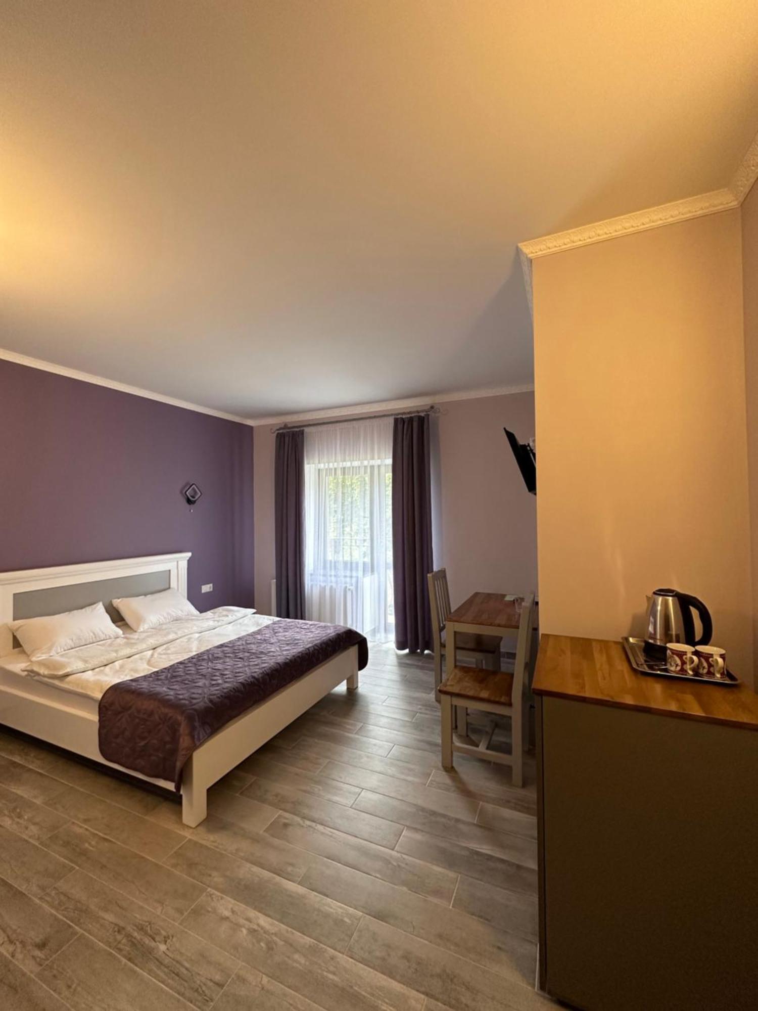 Maestro Otel Ostroh Dış mekan fotoğraf