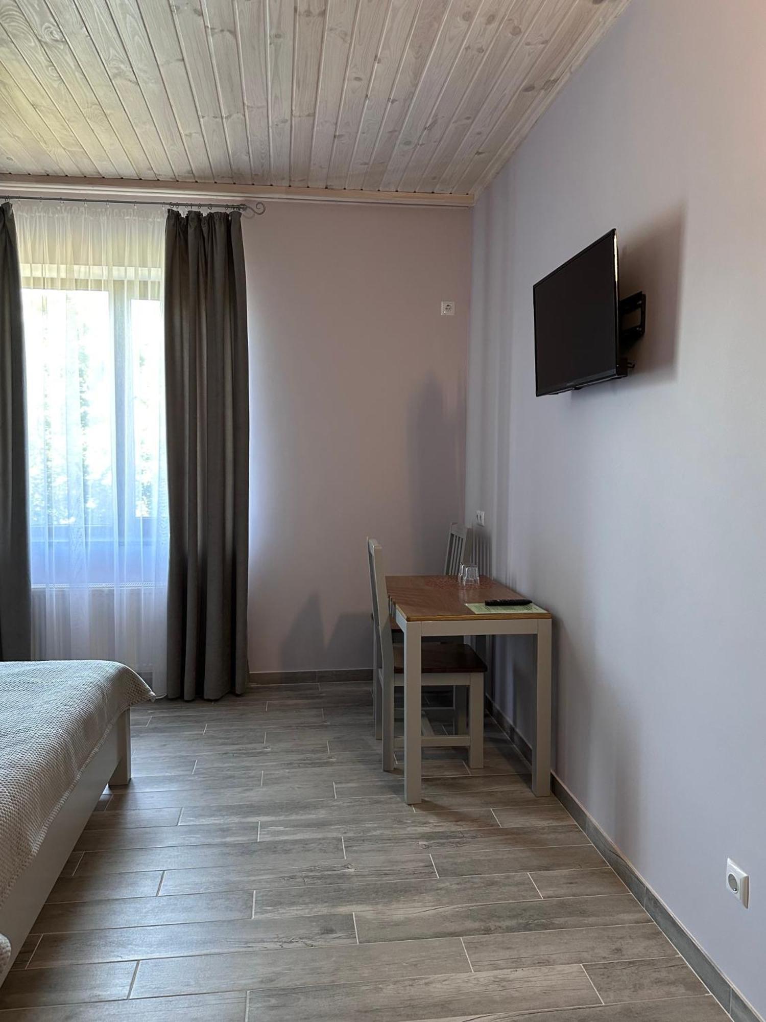 Maestro Otel Ostroh Dış mekan fotoğraf