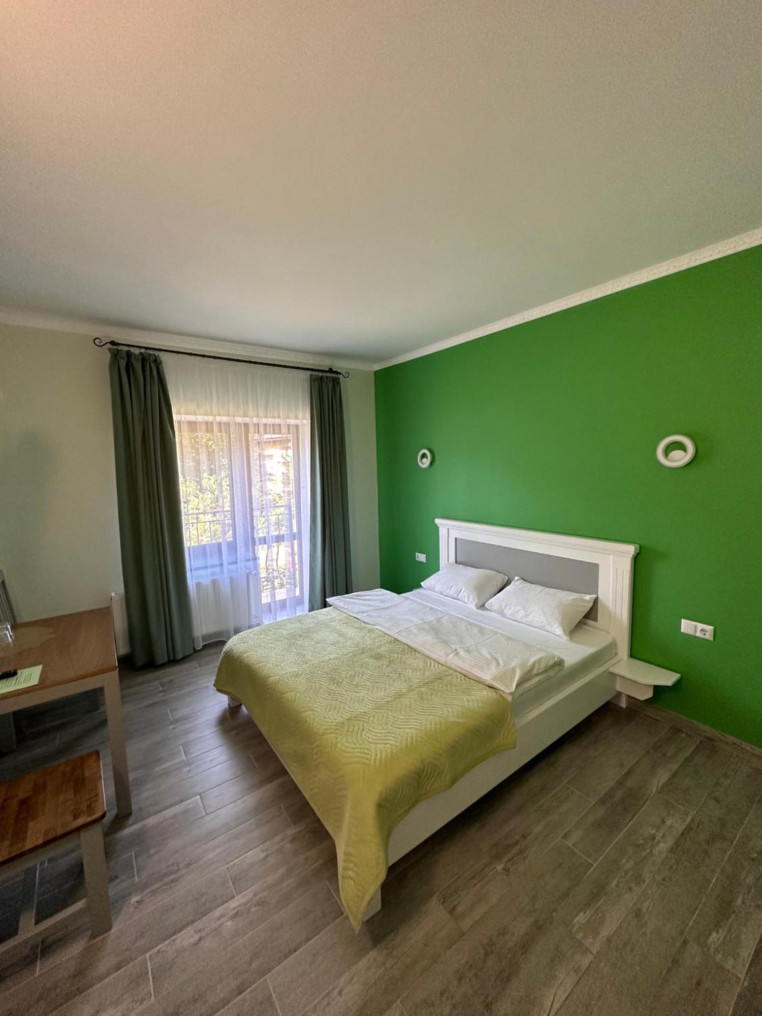 Maestro Otel Ostroh Dış mekan fotoğraf